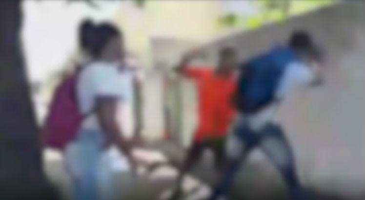 Vereador pede informações sobre medidas para coibir violência nas escolas em Poços