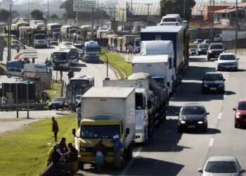 Benefício para caminhoneiros começa a ser pago em 9 de agosto