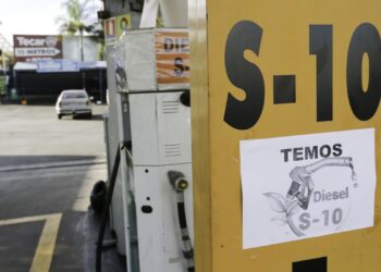 Petrobras reduz preços de venda de diesel para as distribuidoras