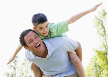 101,8 milhões de brasileiros devem ir às compras para o Dia dos Pais