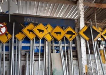 Estradas de bairros da zona rural de Poços passam por melhorias