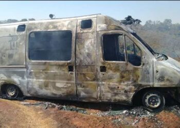 Ambulância do Samu é incendiada por paciente no Sul de Minas