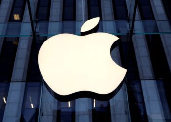 Proibida a venda de iPhone sem carregador de bateria no Brasil