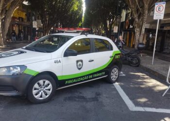 Trânsito no Centro de Poços terá alteração nesta quarta (7) por conta do desfile