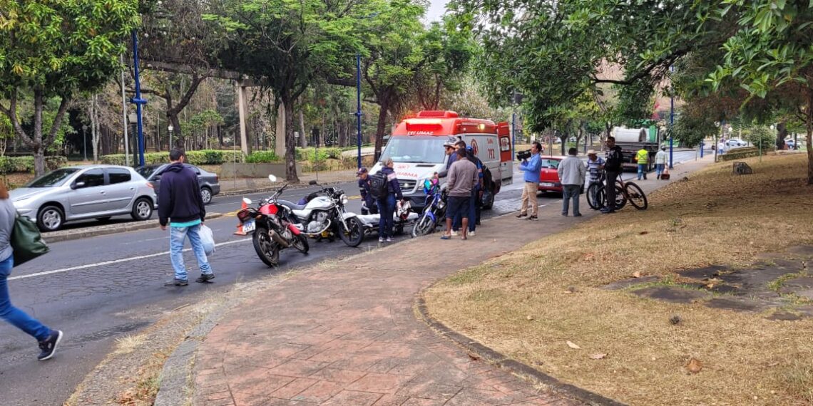 Jovem fica ferida em acidente em Poços de Caldas