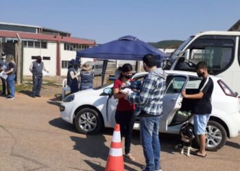 Vacinação Antirrábica terá drive thru nesta sexta em Poços de Caldas