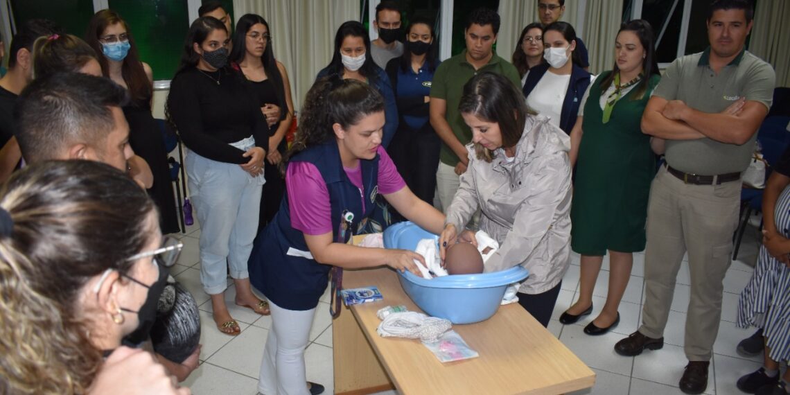 Curso para Gestantes gratuito da Unimed Poços reúne mais de 100 pessoas 