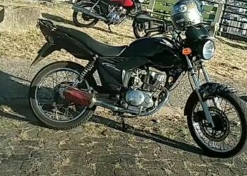 Entregador tem moto furtada enquanto trabalhava em Poços de Caldas