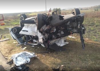 Acidente deixa pelo menos 4 mortos na SP-215