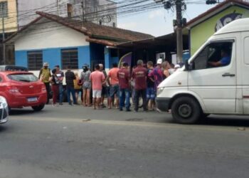 Homem morre baleado dentro de tapeçaria no Sul de Minas
