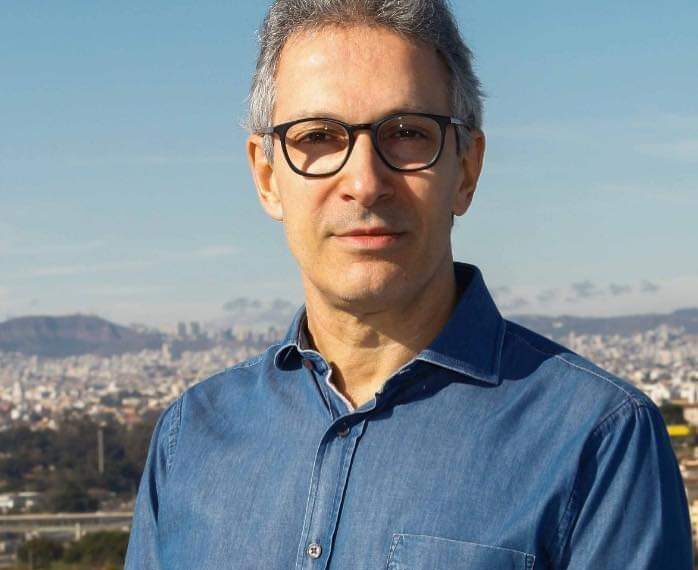 Romeu Zema aparece à frente na apuração dos votos