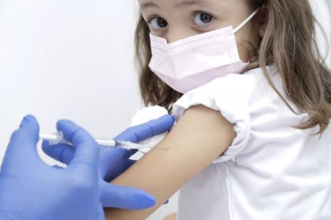 Ministério da Saúde recebeu a primeira remessa de doses contra a covid-19 destinado a crianças de 6 meses a menores de 3 anos