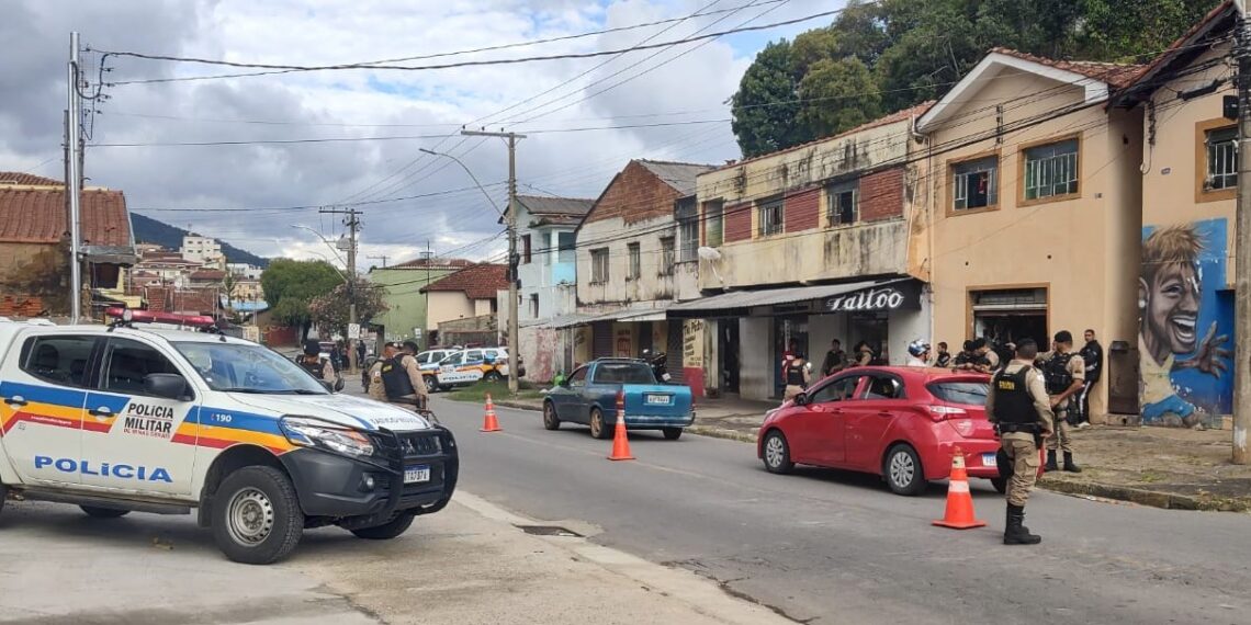 Polícia Militar realiza operação antidrogas em Poços de Caldas