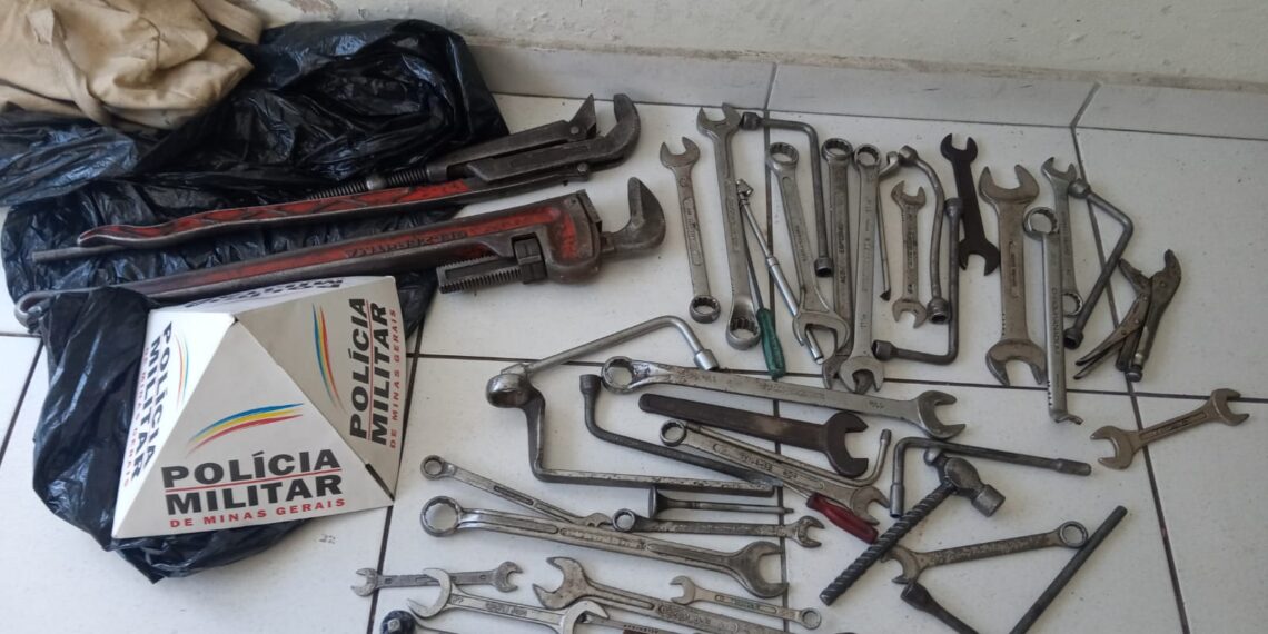 PM prende suspeitos e recupera R$ 4 mil em ferramentas furtadas em Poços