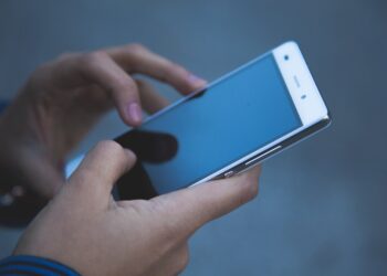 Cartilha traz orientações sobre proteção de dados de celular