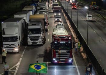 PRF informa que todas rodovias federais do país estão livres de bloqueios