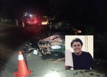 Professora morre em acidente envolvendo três veículos na BR-459