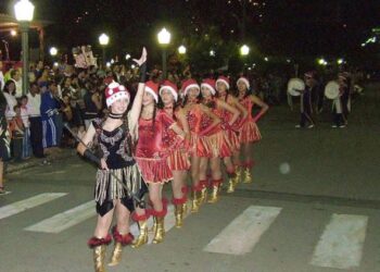 Parada de Natal vai abrir oficialmente a programação do “Natal Poços de Luz”