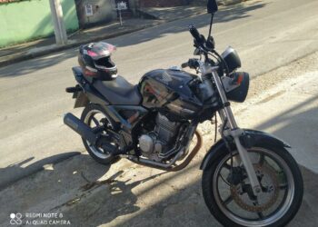 Mulher tem moto furtada no centro de Poços de Caldas