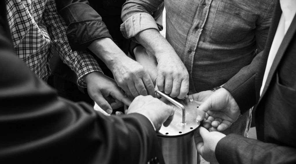 Cápsula do Tempo é armazenada no aniversário de 150 anos de Poços