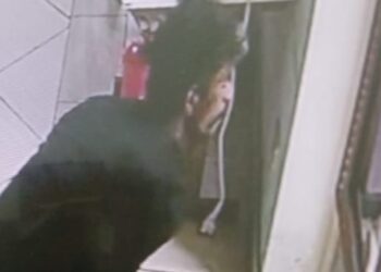 Homem invade Demutran e furta mochila de agente de trânsito em Poços de Caldas