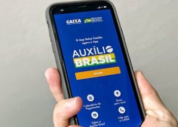 Auxílio Brasil é pago hoje a beneficiários com NIS final 4