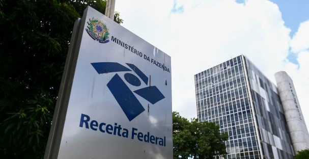 Receita Federal orienta contribuintes sobre falsas mensagens que estão circulando na internet