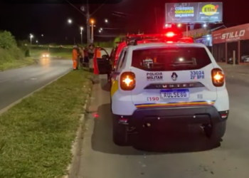 Motociclista sofre acidente na zona leste de Poços