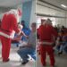 Solidariedade: Técnico de enfermagem se veste de papai noel para distribuir doces na UPA de Poços de Caldas