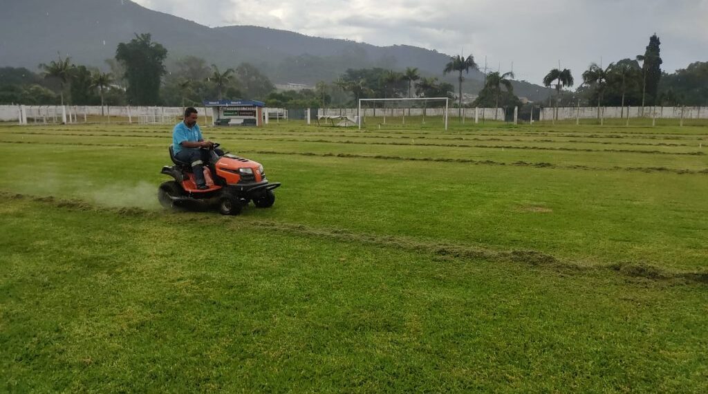 Prefeitura de Poços faz reforma no Ronaldão para o Campeonato Mineiro
