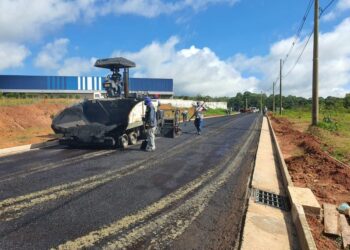 Distrito Industrial de Poços de Caldas recebe obras de asfalto