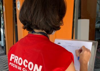 17 farmácias são multadas em Poços de Caldas