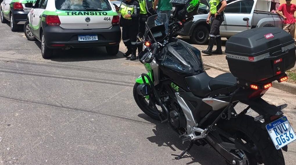 Agentes localizam carro clonado em Poços de Caldas