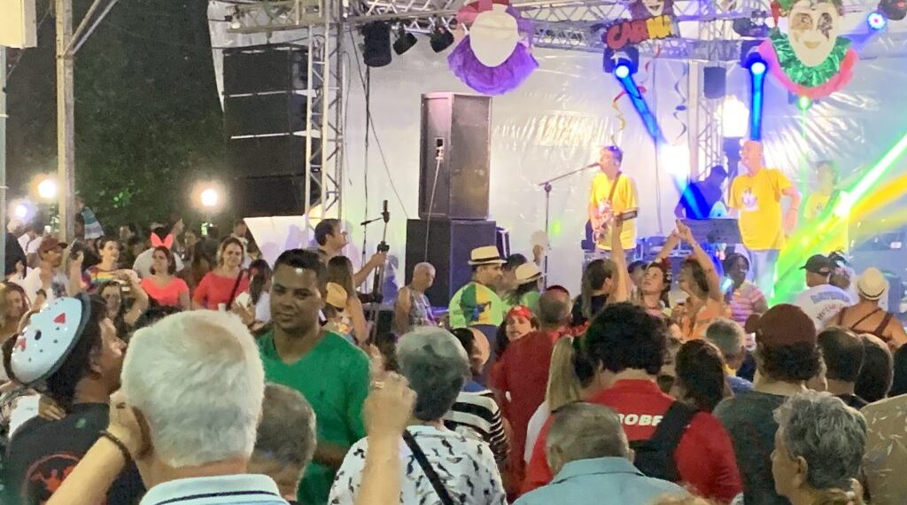 Edital de contratação de artistas para o Carnaval é aberto em Poços