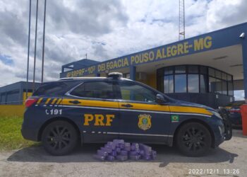 Jovem é preso com mais de 20 kg de maconha dentro de malas no sul de Minas