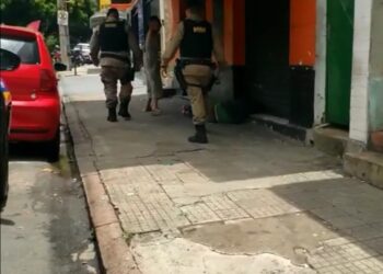 Estudante de direito é presa pela PM após furtar loja de departamentos em Poços de Caldas