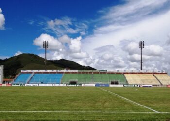 Prefeitura de Poços faz reforma no Ronaldão para o Campeonato Mineiro