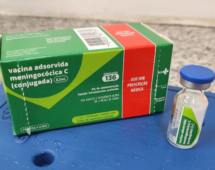 Vacina contra meningite segue disponível em Poços de Caldas para pessoas de 16 a 30 anos