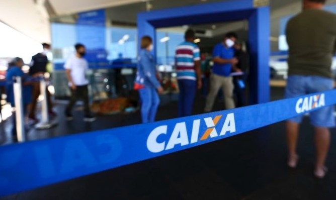 Caixa Econômica Federal suspende crédito consignado para beneficiários do Bolsa Família