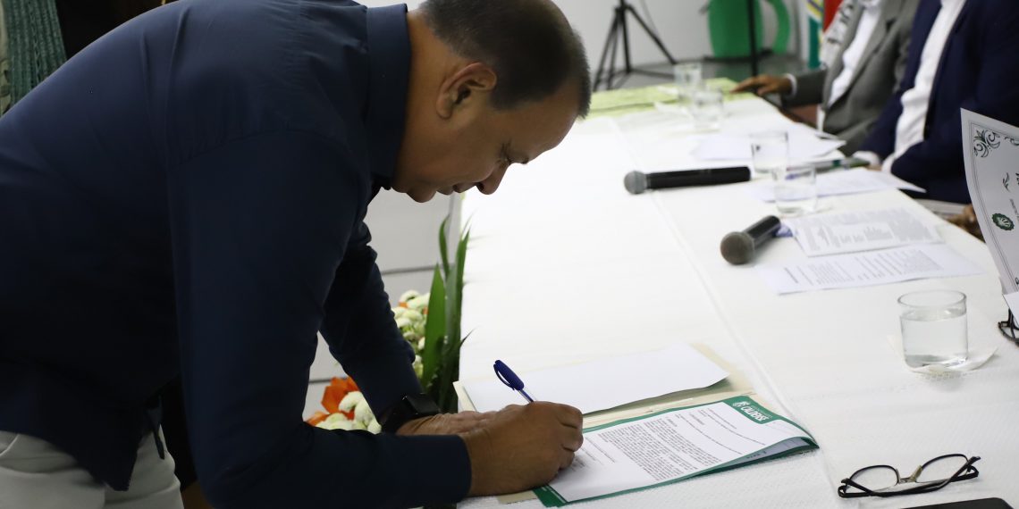 Diretoria e assessores da Caldense tomam posse para o biênio 2023/2024