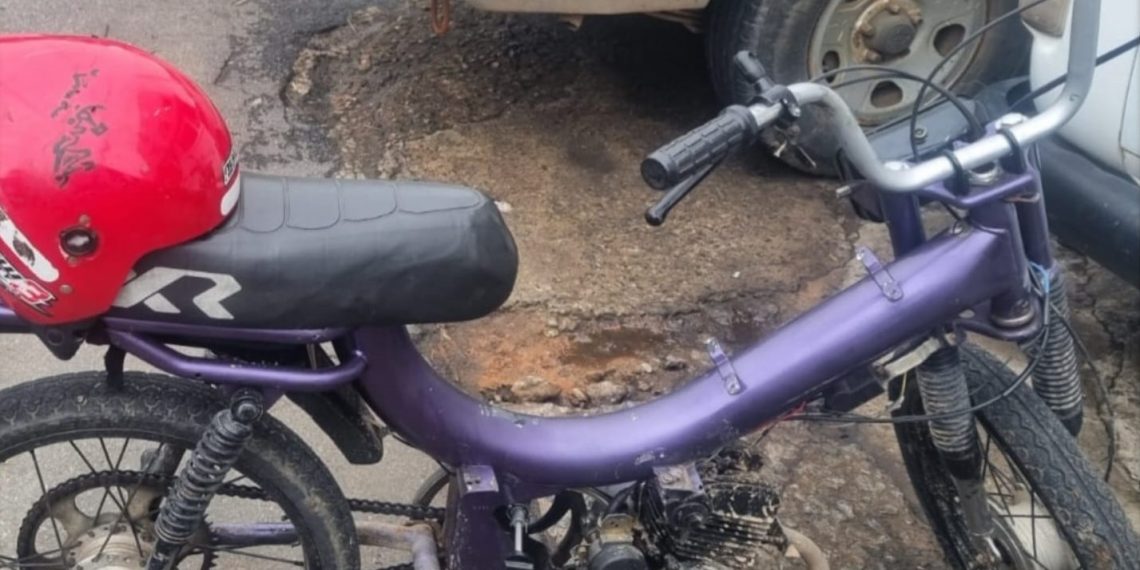 PM recupera mobilete furtada e prende receptador em Poços de Caldas