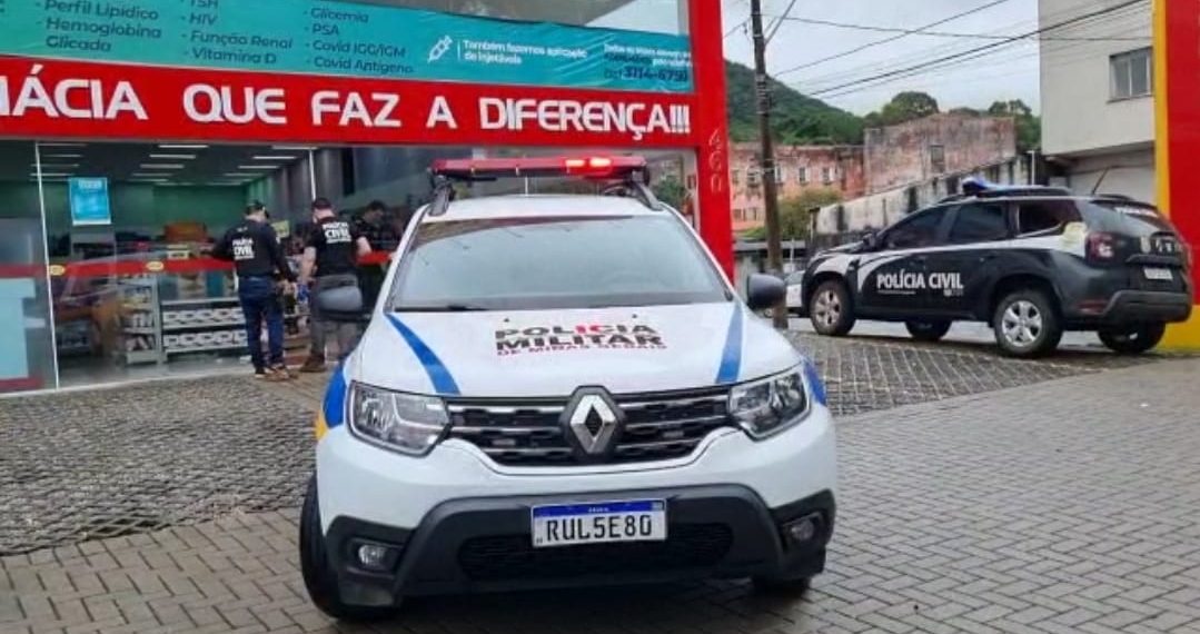 Farmácia é furtada durante a madrugada em Poços