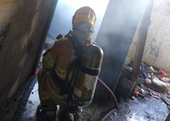 Bombeiros controlam incêndio no Complexo Santa Cruz em Poços de Caldas