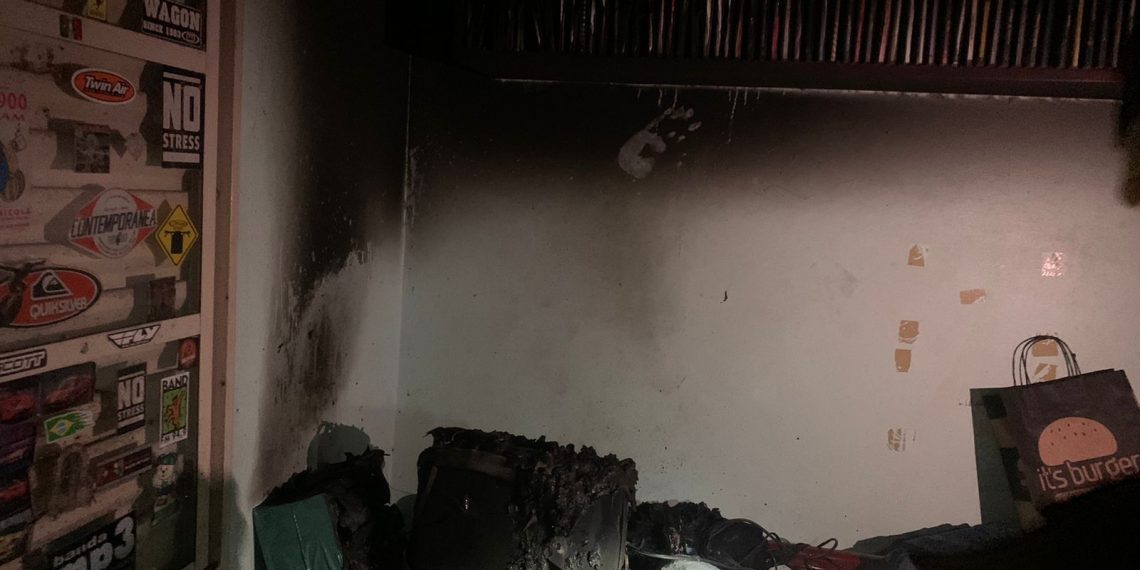 Vela causa incêndio em casa no Jardim Panorâmico em Andradas