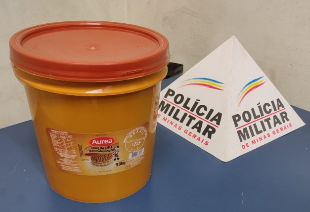 Homem é preso após furtar pote de doce de leite de quase 10kg em Poços de Caldas