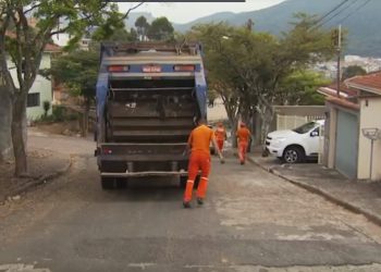 Após paralisação, coleta de lixo é retomada em Poços de Caldas