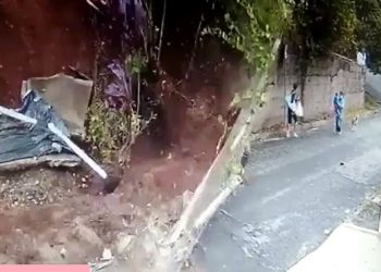 Vídeo: por questão de segundos, mulheres e bebê quase são atingidos por muro em Poços de Caldas