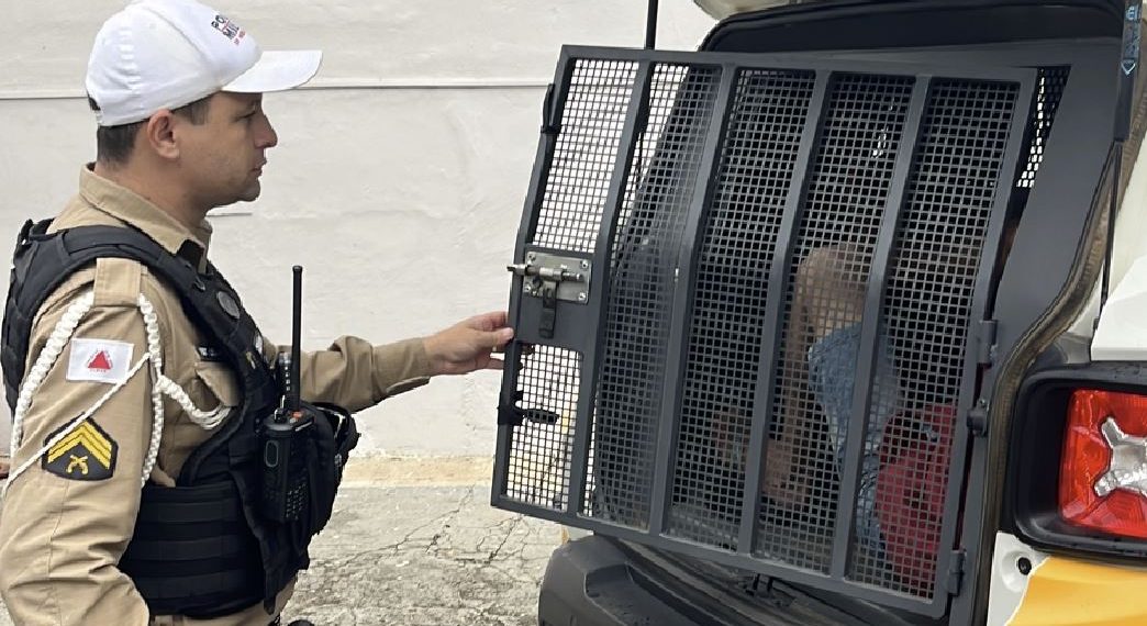 Homem ajuda polícia com informações, mas acaba preso em Poços de Caldas