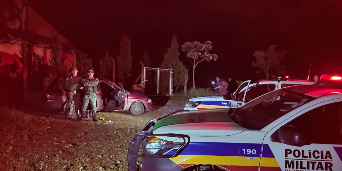 PM Ambiental recupera carro furtado em Poços de Caldas