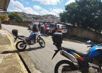 Menor é apreendido com cem pedras de crack e maconha em Poços de Caldas